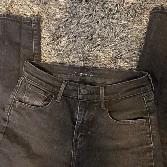 Levi’s High Rise Jeans - Picture 3 of 3
